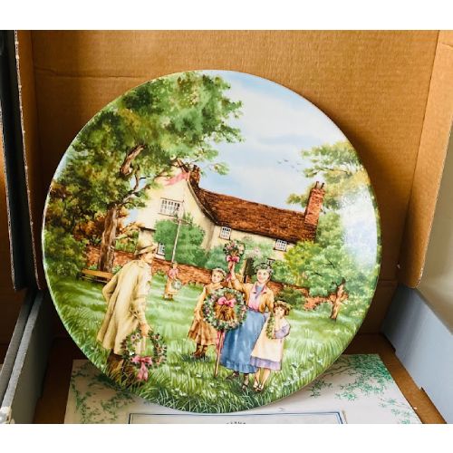 THE VILLAGE GREEN set of 8 WEDGWOOD plates - Image 4